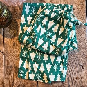 Hanna Anderson Green and White Tree Holiday Print Pajama Pants